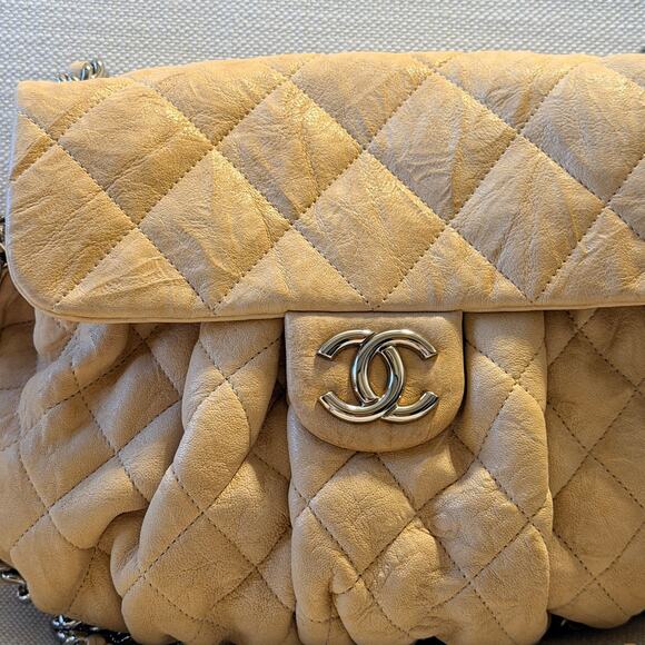 Chanel Beige Quilted Leather Flap Bag with Chain | Authentic | Full Set - Picture 5 of 15